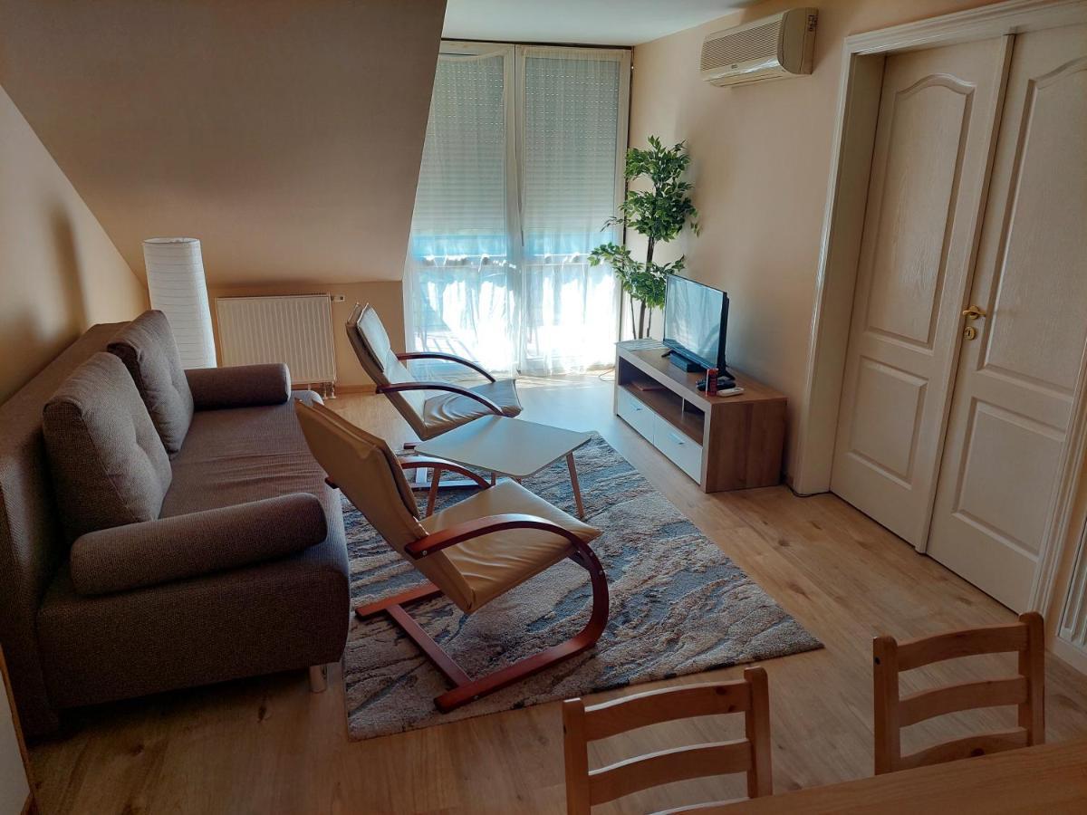Cserke Napfeny Apartman Черкесёлё Экстерьер фото