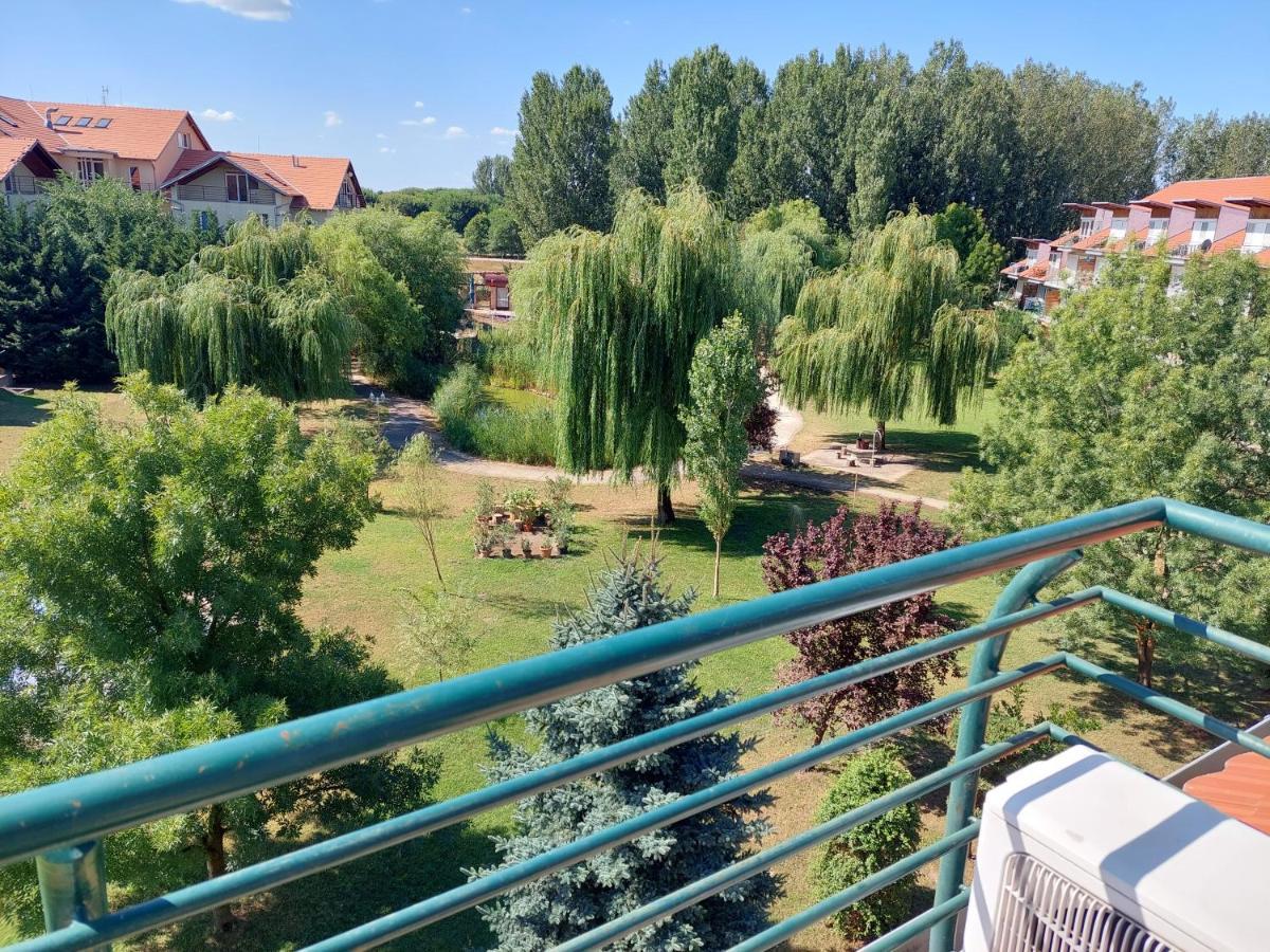 Cserke Napfeny Apartman Черкесёлё Экстерьер фото